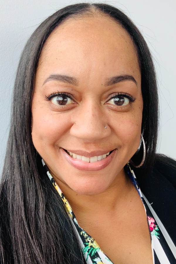 Cruise Brothers Travel Agent Amina McEntire
